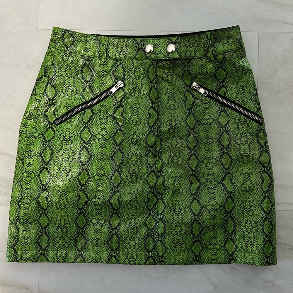 Am gia snake skirt in green xs